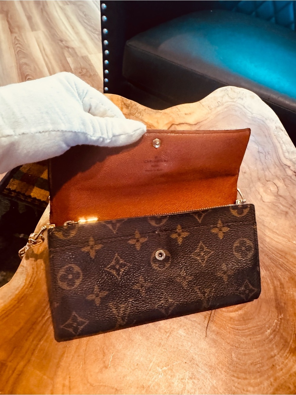 Louis Vuitton vintage monogram Sarah wallet converted Crossbody - Picture 7 of 15